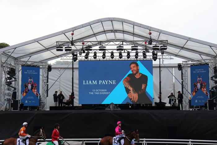 hire led screen